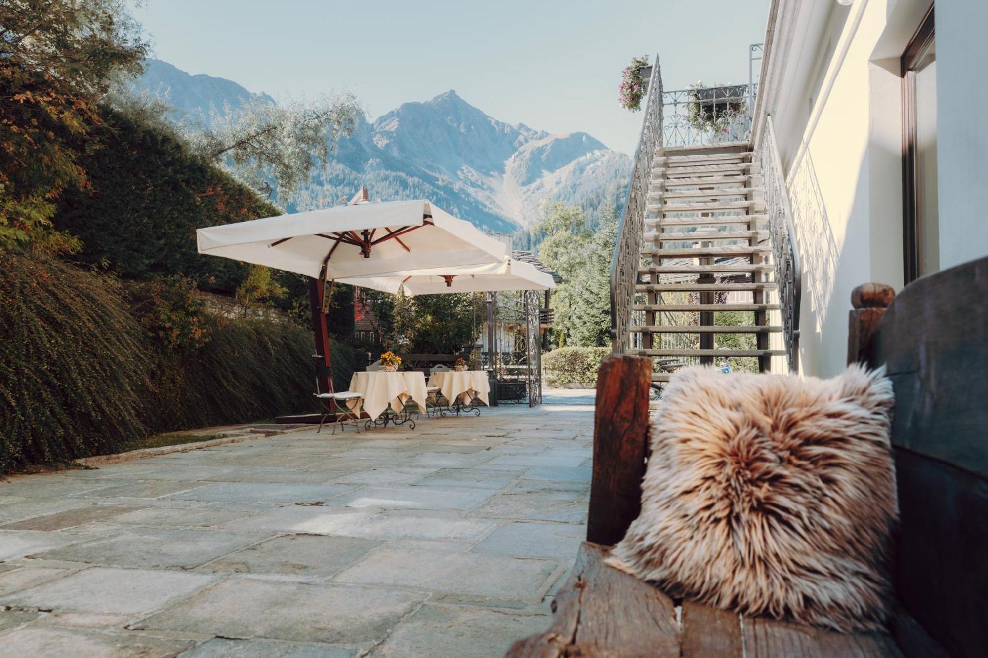 Villa Novecento Romantic Hotel - Estella Hotel Collection & Experience クールマイユール エクステリア 写真