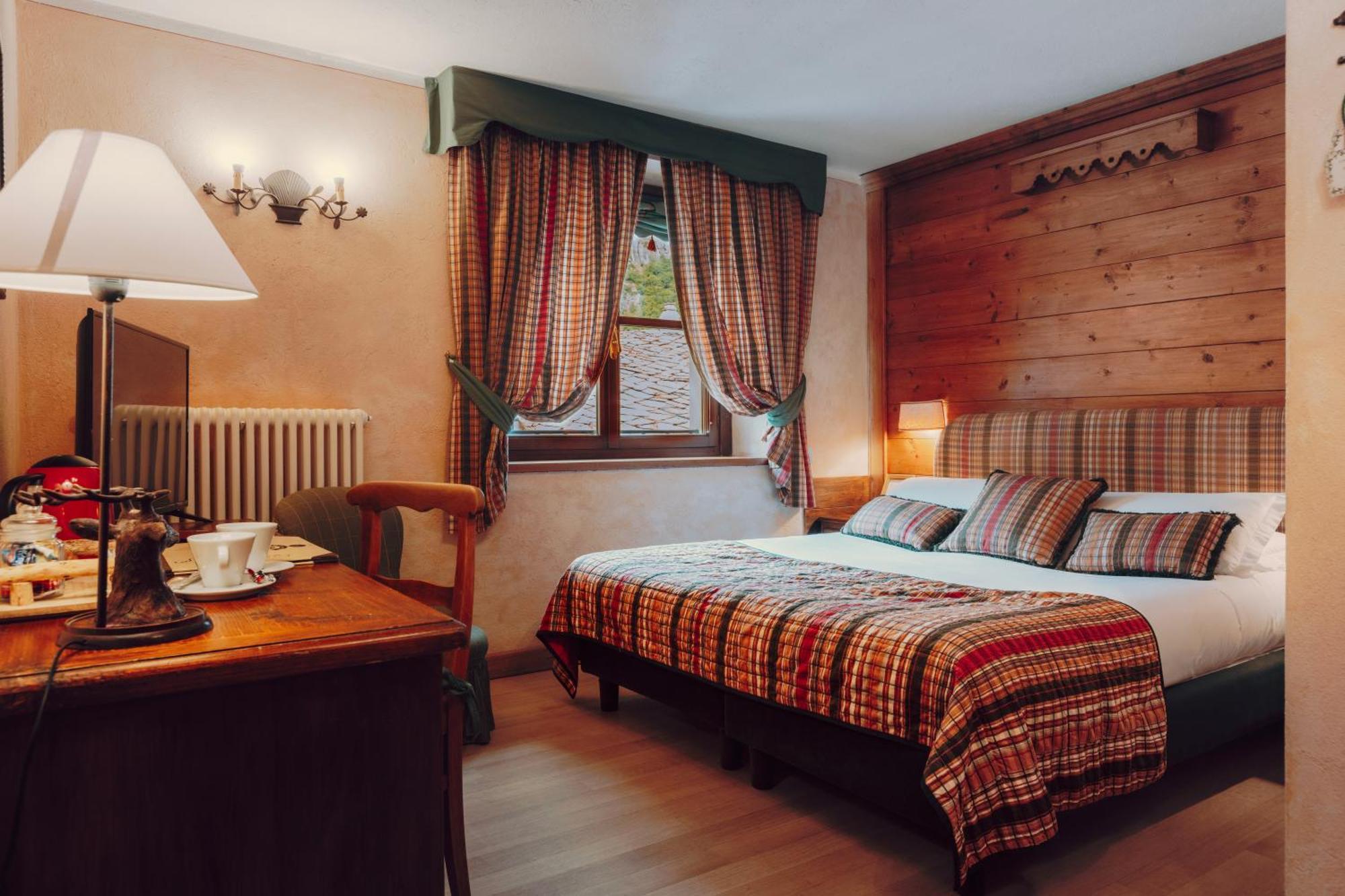 Villa Novecento Romantic Hotel - Estella Hotel Collection & Experience クールマイユール エクステリア 写真