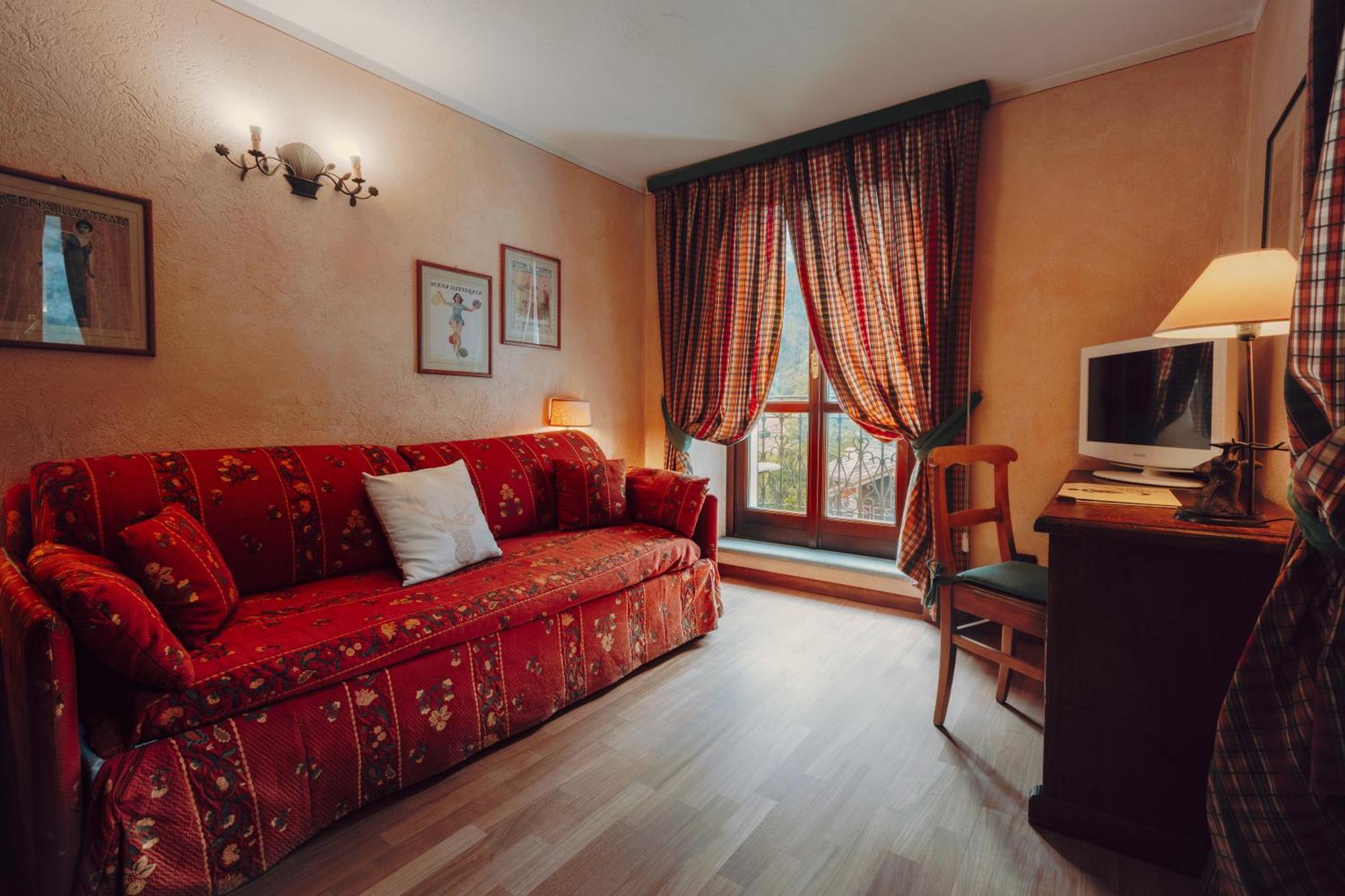 Villa Novecento Romantic Hotel - Estella Hotel Collection & Experience クールマイユール エクステリア 写真